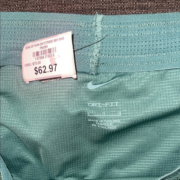 Nike Green Dri-FIT Athletic Shorts - Picture 4 of 7